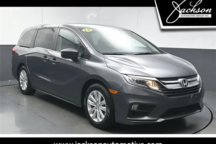 2019 Honda Odyssey LX photo 1