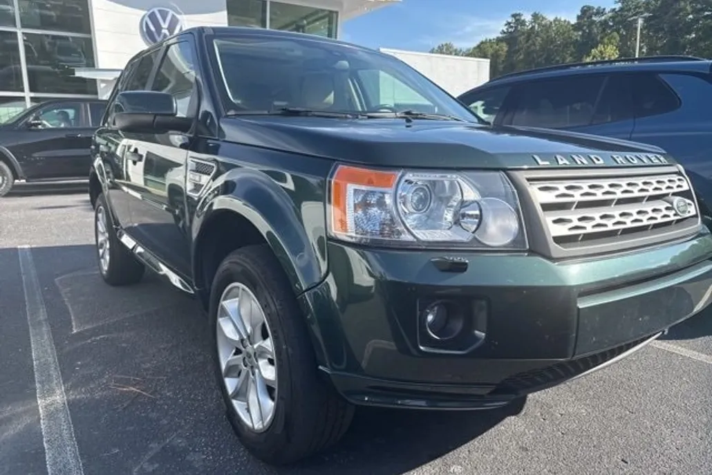 2012 Land Rover LR2 HSE photo 1