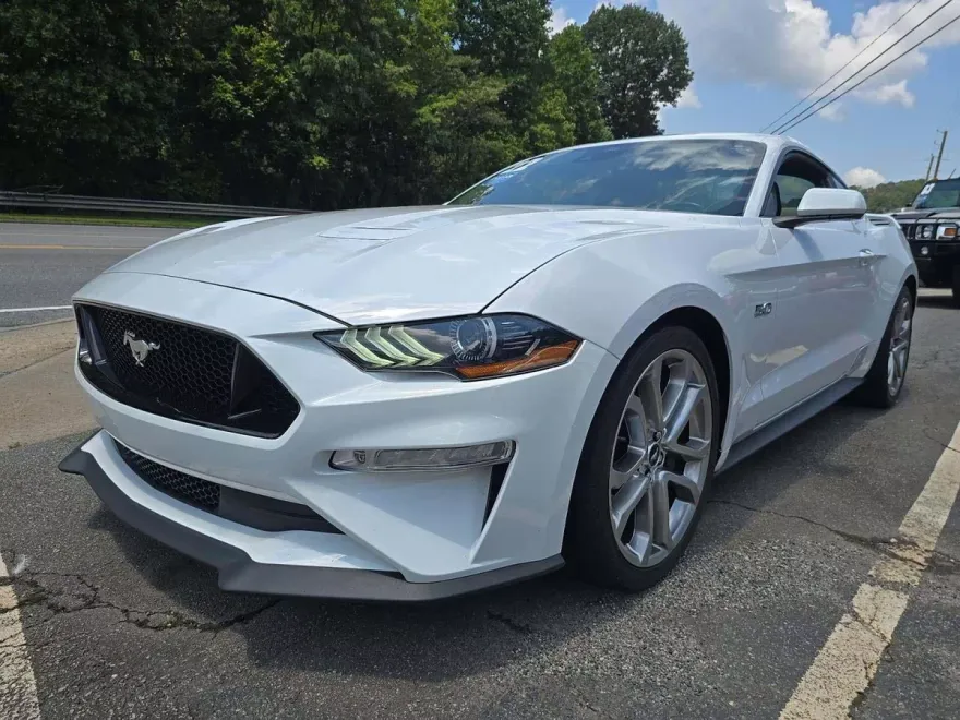 2022 Ford Mustang GT Premium photo 1