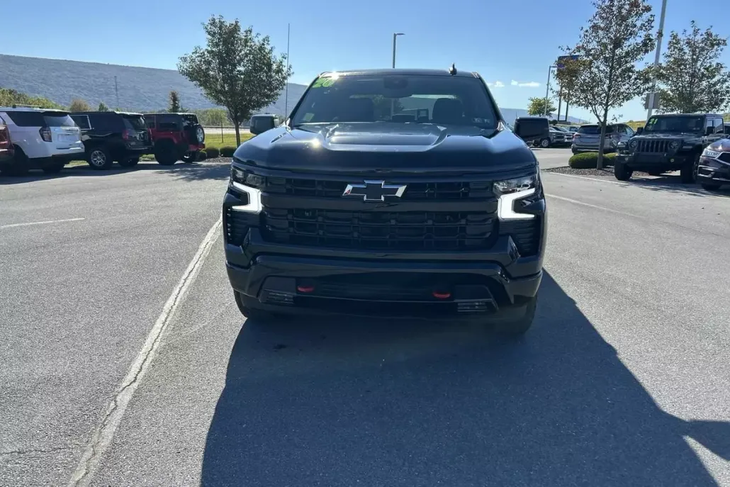 2026 Chevrolet Silverado 1500 RST photo 1