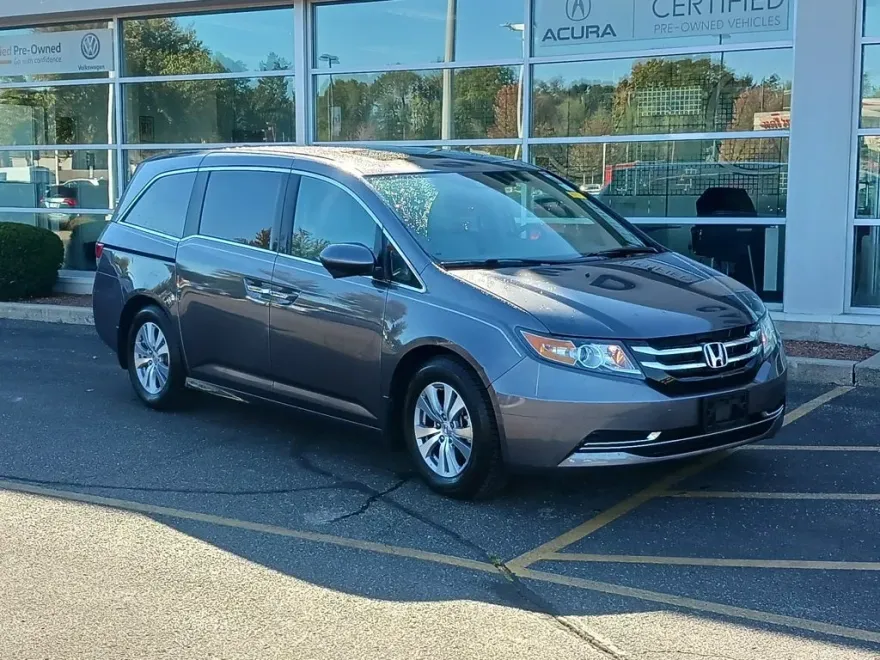 2016 Honda Odyssey EX-L photo 1