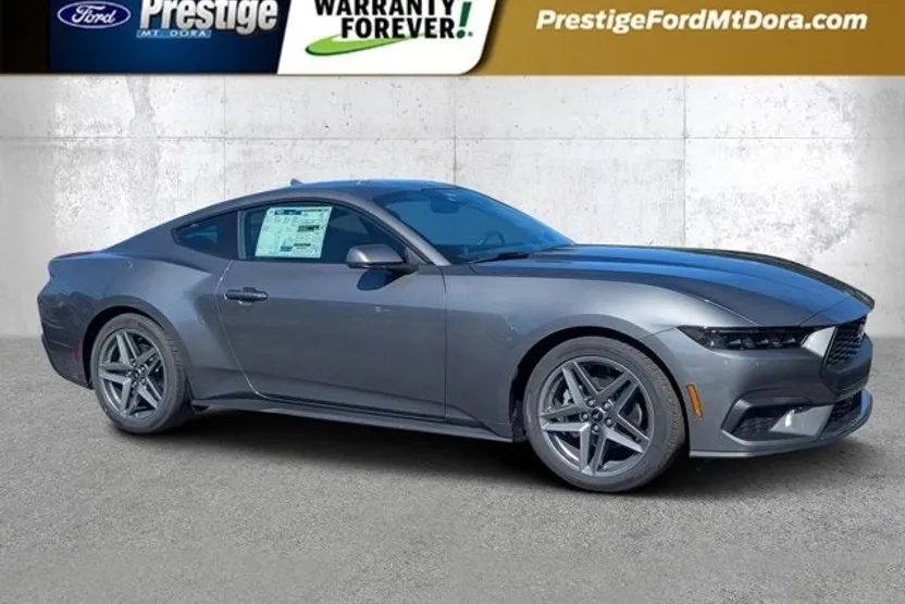 2025 Ford Mustang EcoBoost photo 1