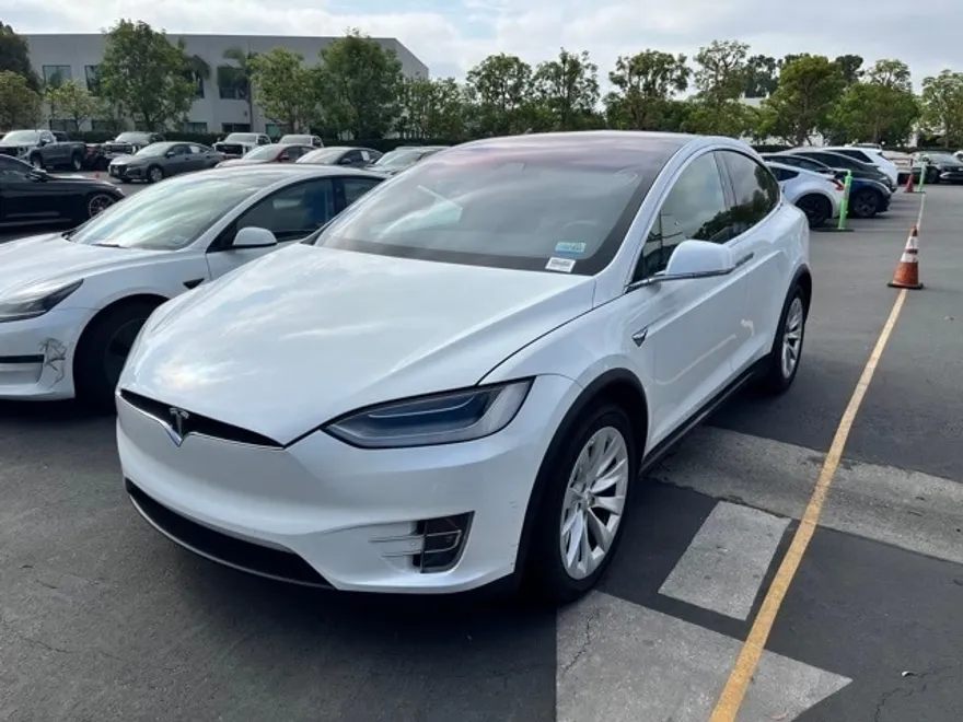 2020 Tesla Model X Long Range photo 1