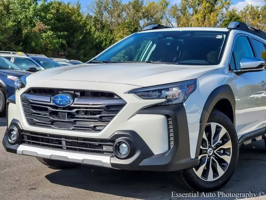 2025 Subaru Outback Touring XT photo 1