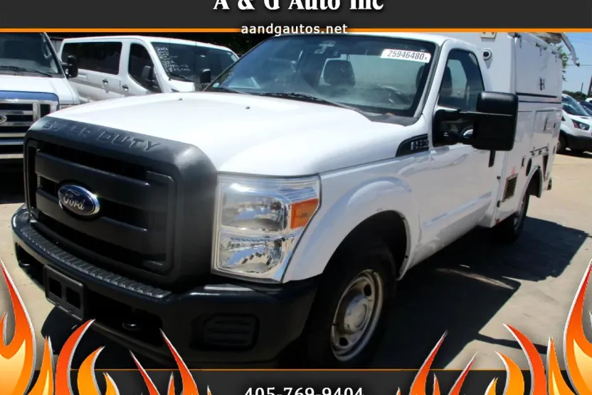 2013 Ford F-350 XLT photo 1