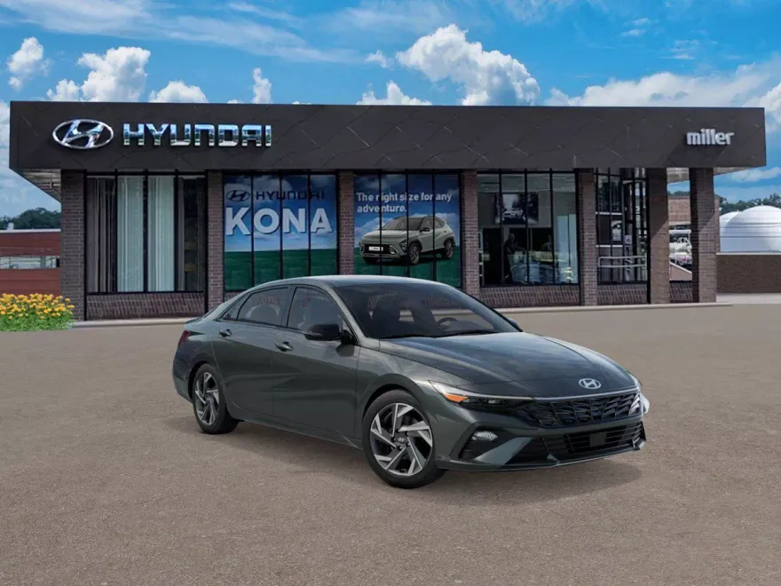 2025 Hyundai Elantra SEL Sport photo 1