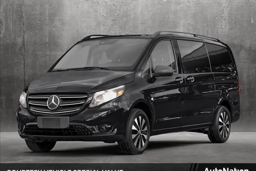 2023 Mercedes Benz Metris Passenger Van photo 1