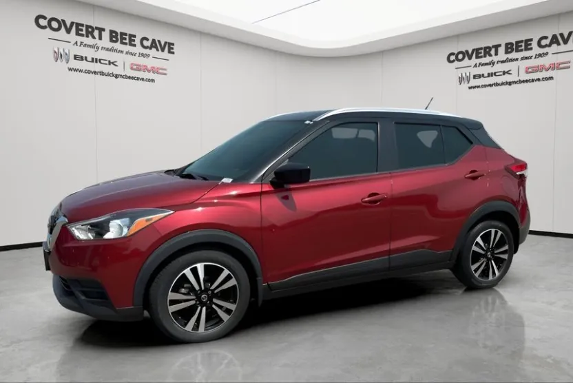 2020 Nissan Kicks SV photo 1