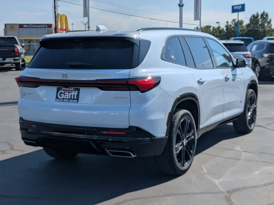 2026 Buick Enclave Sport Touring photo 1
