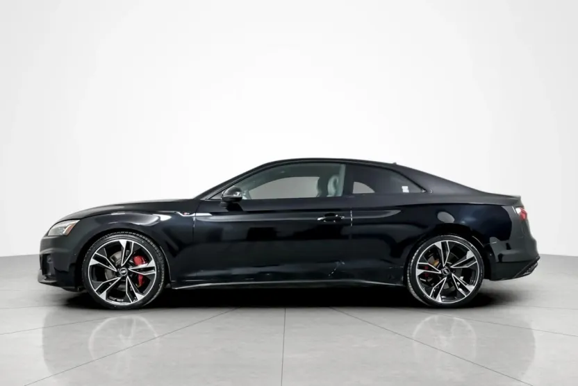 2022 Audi S5 Prestige photo 1