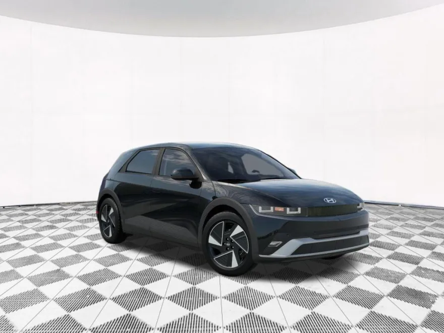 2025 Hyundai Ioniq 5 SE photo 1