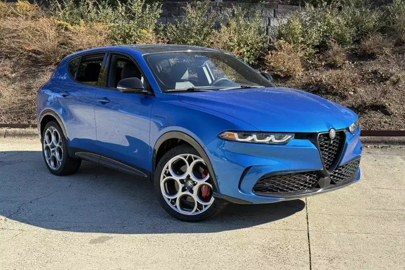 2024 Alfa Romeo Tonale Veloce photo 1