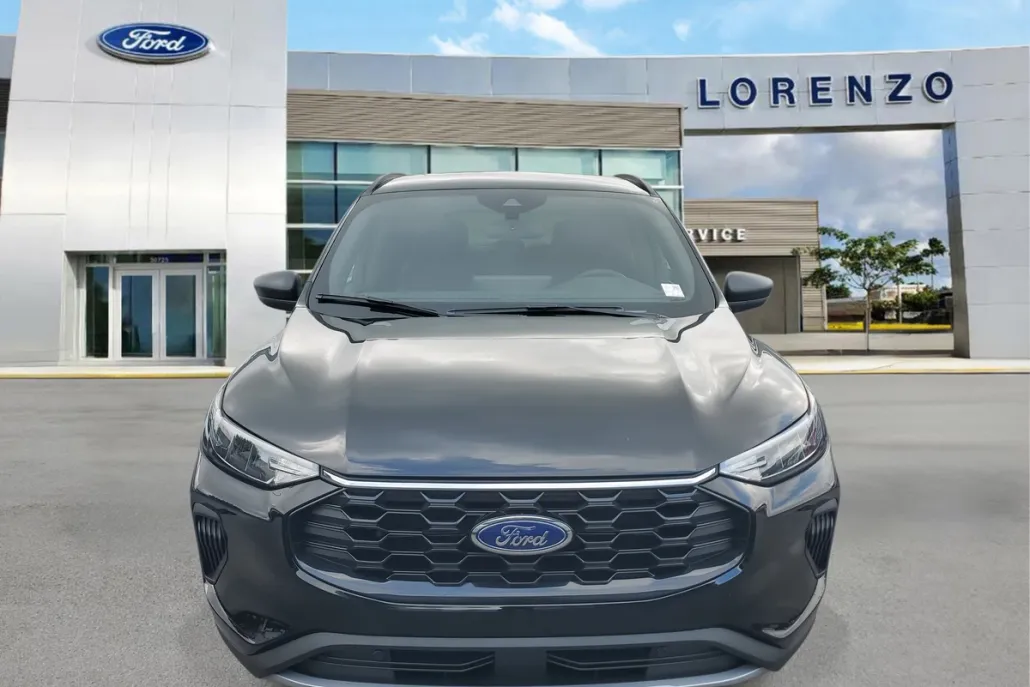 2025 Ford Escape ST-Line photo 1