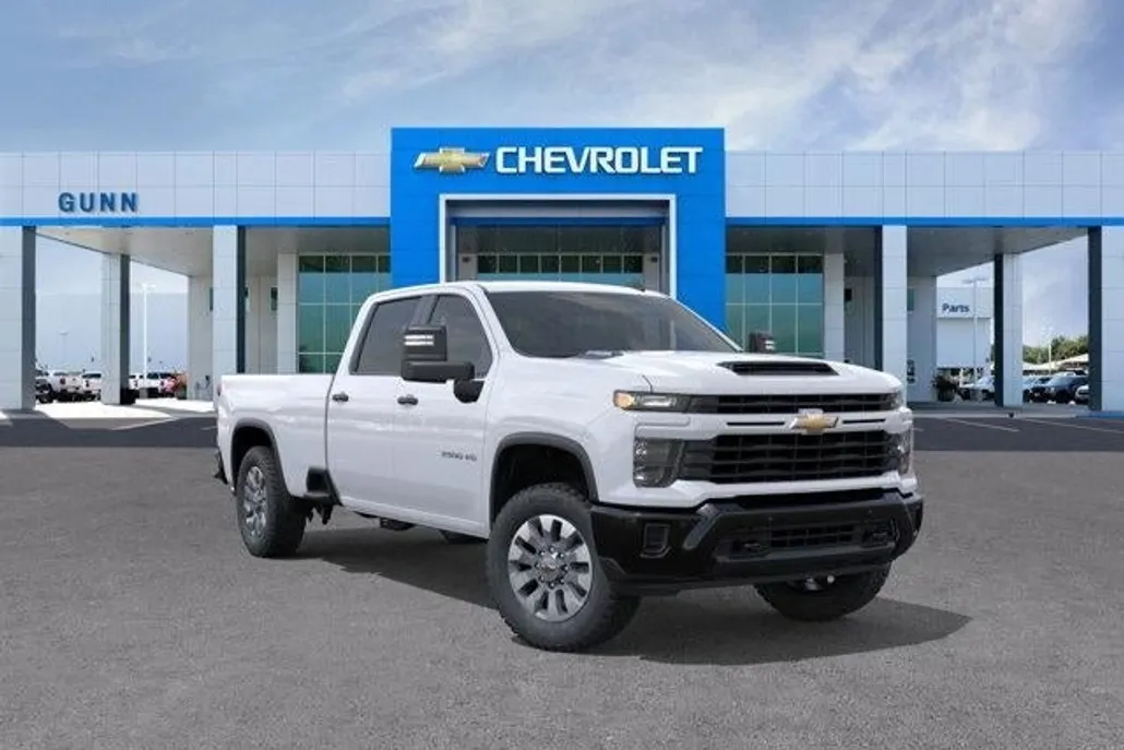 2026 Chevrolet Silverado 2500HD Custom photo 1