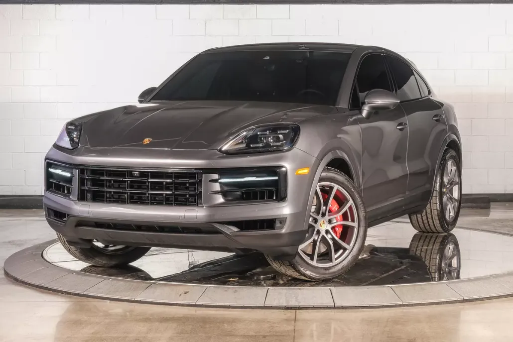 2024 Porsche Cayenne Coupe S photo 1