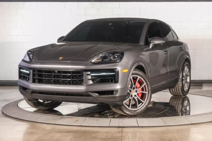 2024 Porsche Cayenne Coupe S photo 1