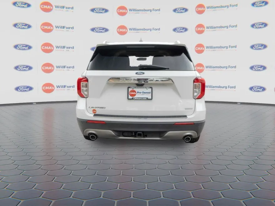 2020 Ford Explorer Limited photo 1