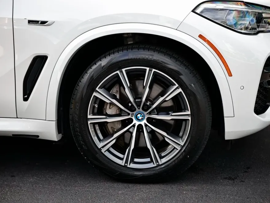2022 Bmw X5 xDrive45e photo 1