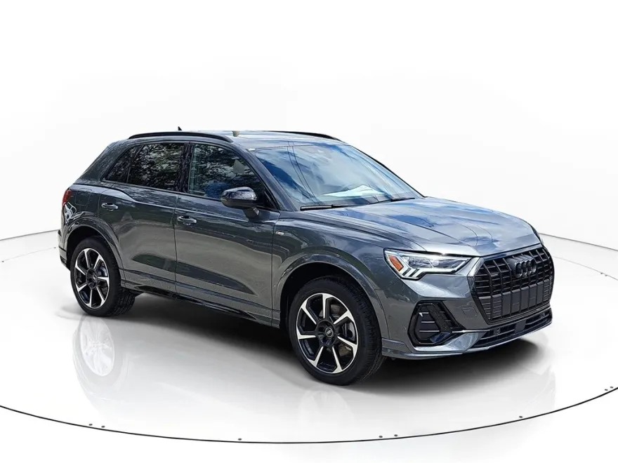 2025 Audi Q3 45 TFSI S line Premium Plus photo 1
