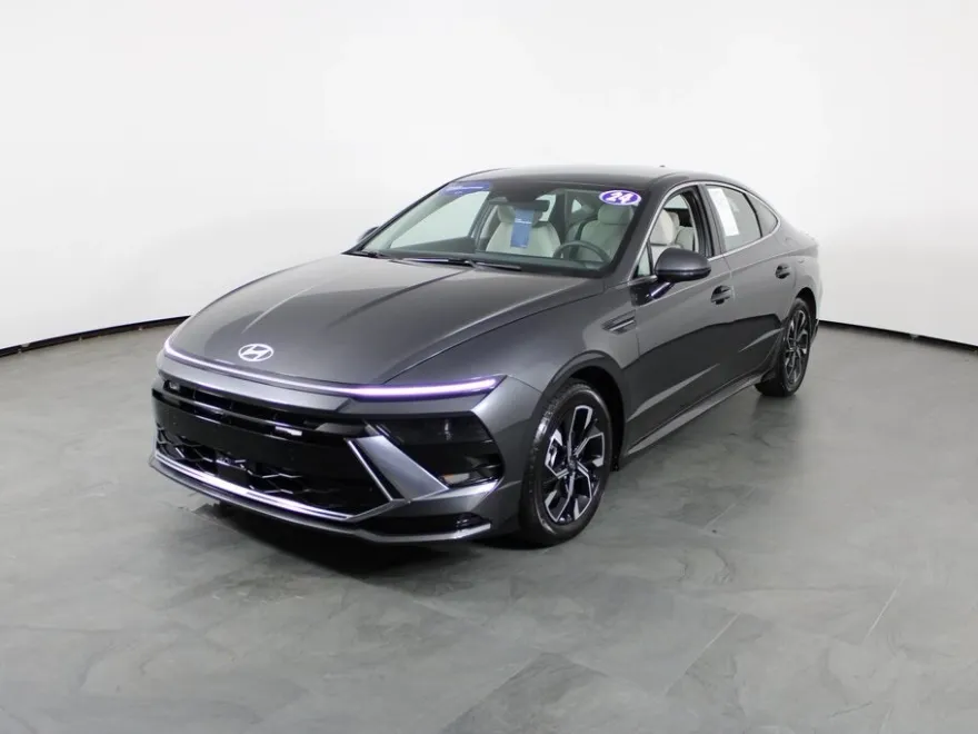 2024 Hyundai Sonata SEL photo 1