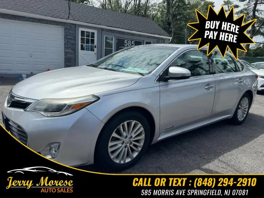 2013 Toyota Avalon Hybrid XLE Touring photo 1