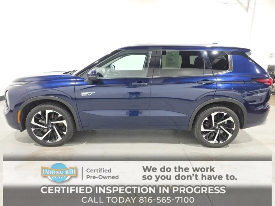 2023 Mitsubishi Outlander PHEV SEL photo 1