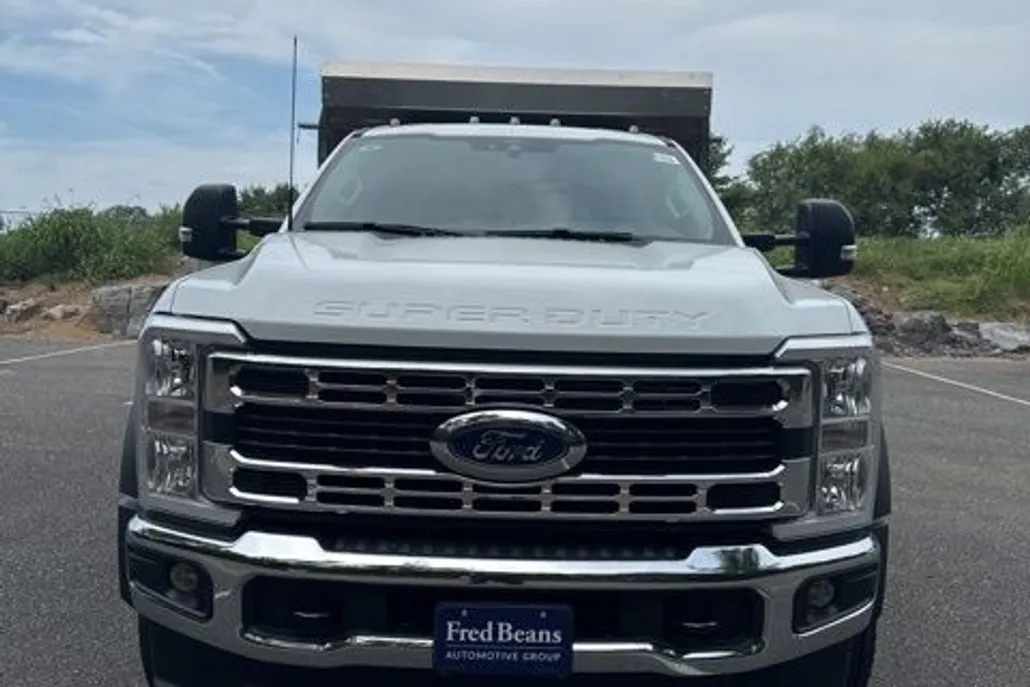 2025 Ford F-450 XL photo 1