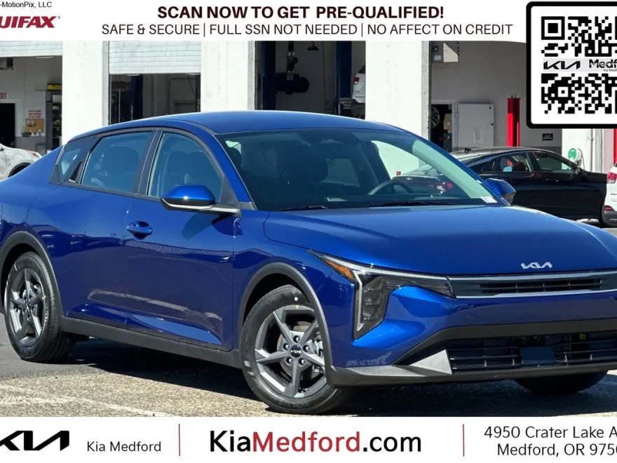 2025 Kia K4 LXS photo 1