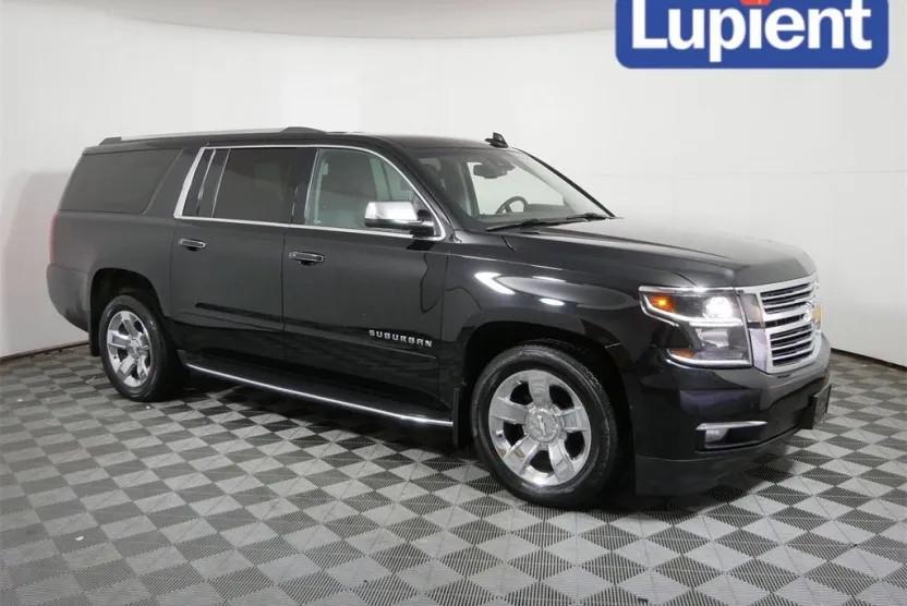 2017 Chevrolet Suburban Premier photo 1