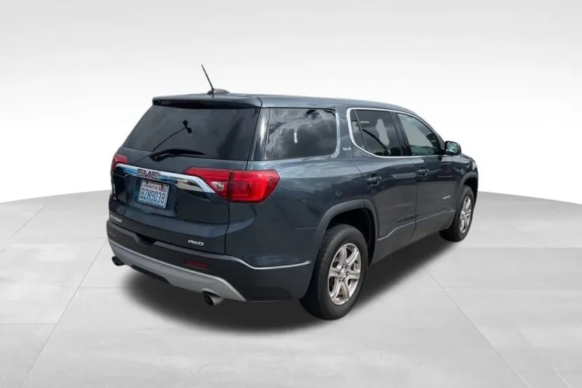 2019 Gmc Acadia SLE photo 1