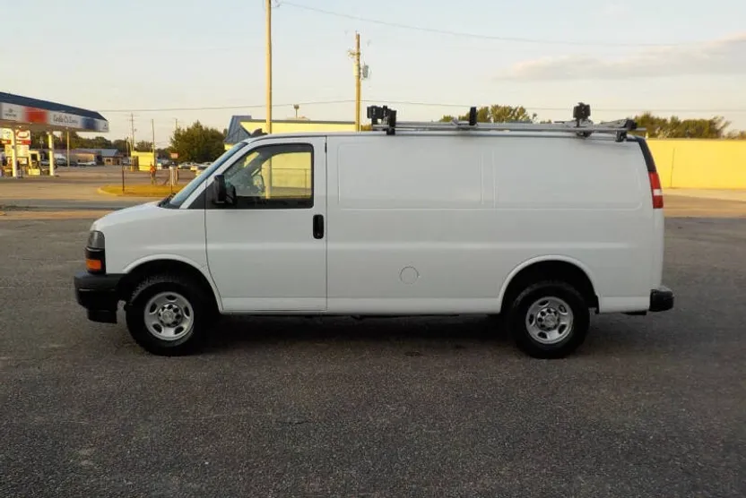 2020 Chevrolet Express 2500 Cargo Van photo 1