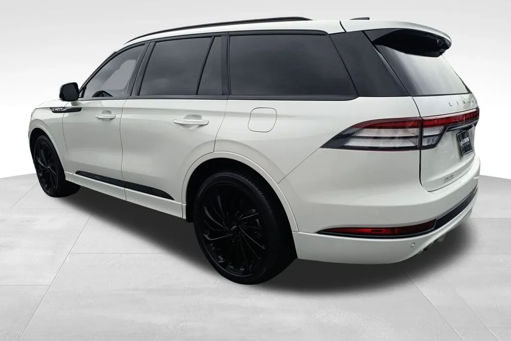 2025 Lincoln Aviator Reserve photo 1