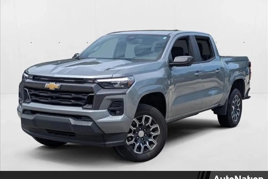 2023 Chevrolet Colorado LT photo 1