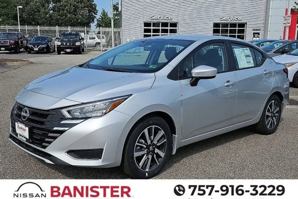 2025 Nissan Versa 1.6 SV photo 1