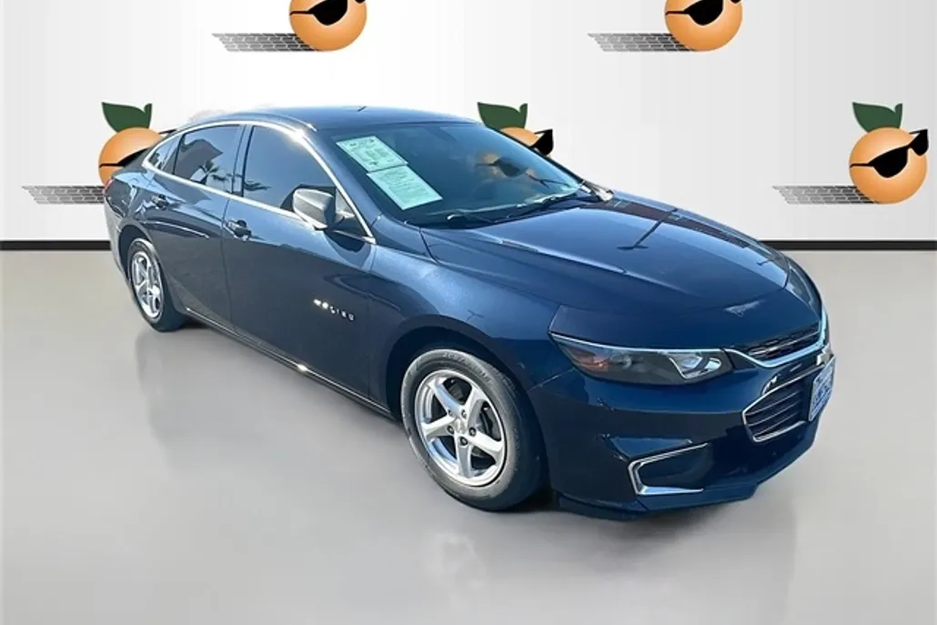 2018 Chevrolet Malibu LS photo 1