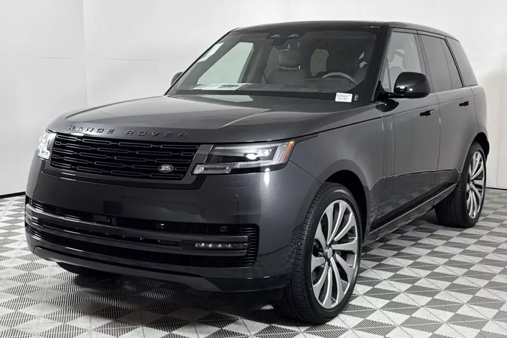 2025 Land Rover Range Rover SE photo 1