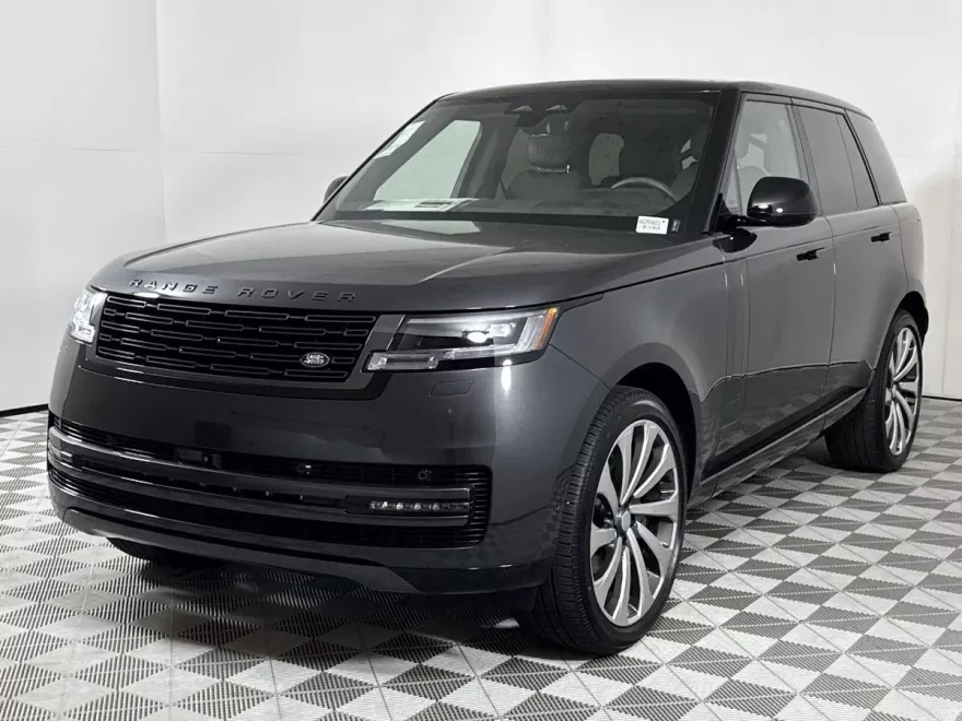 2025 Land Rover Range Rover SE photo 1