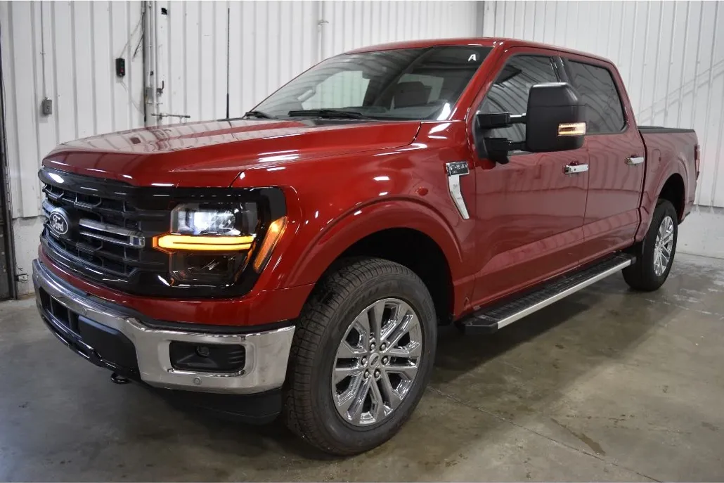 2025 Ford F-150 XLT photo 1