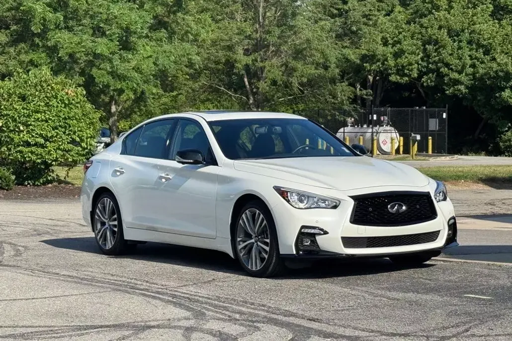 2024 Infiniti Q50 Sensory photo 1