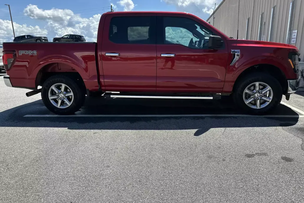 2024 Ford F-150 XLT photo 1