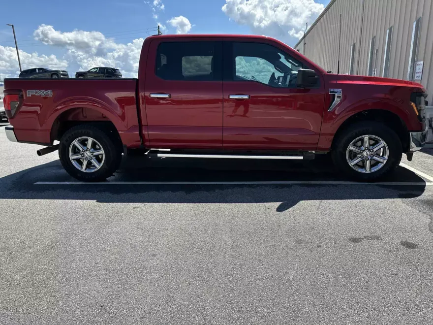 2024 Ford F-150 XLT photo 1