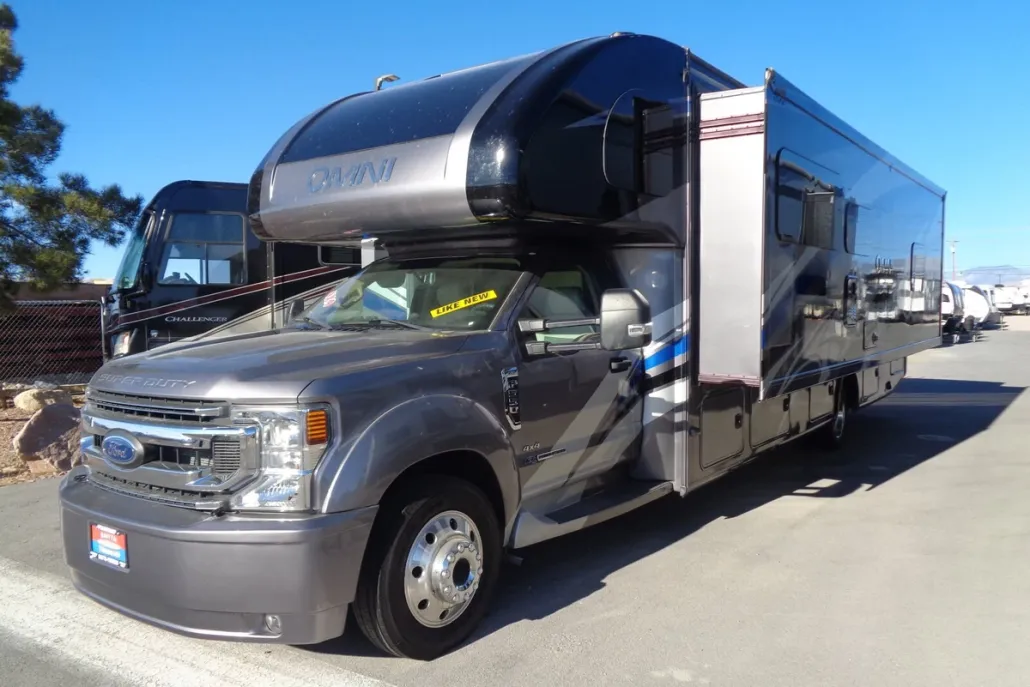 2020 Ford F-550 photo 1