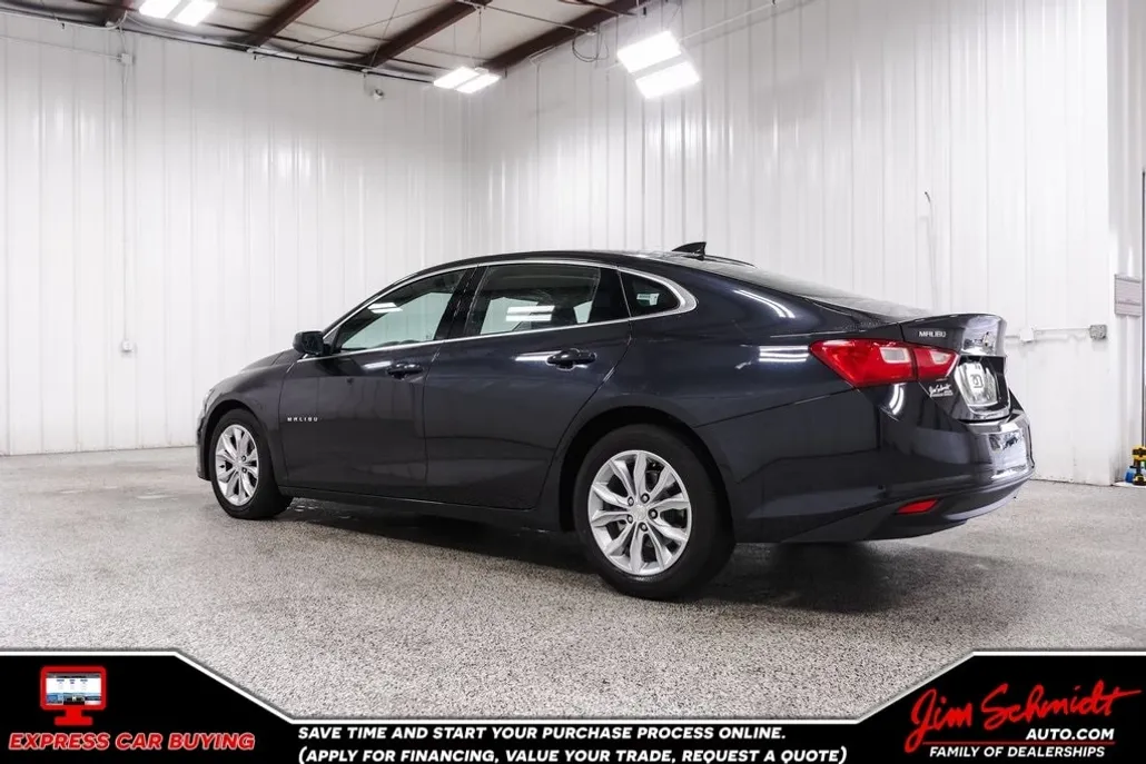 2023 Chevrolet Malibu 1LT photo 1