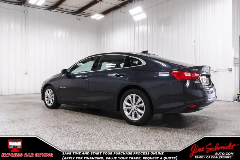 2023 Chevrolet Malibu 1LT photo 1