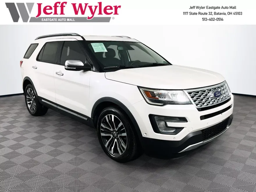 2017 Ford Explorer Platinum photo 1