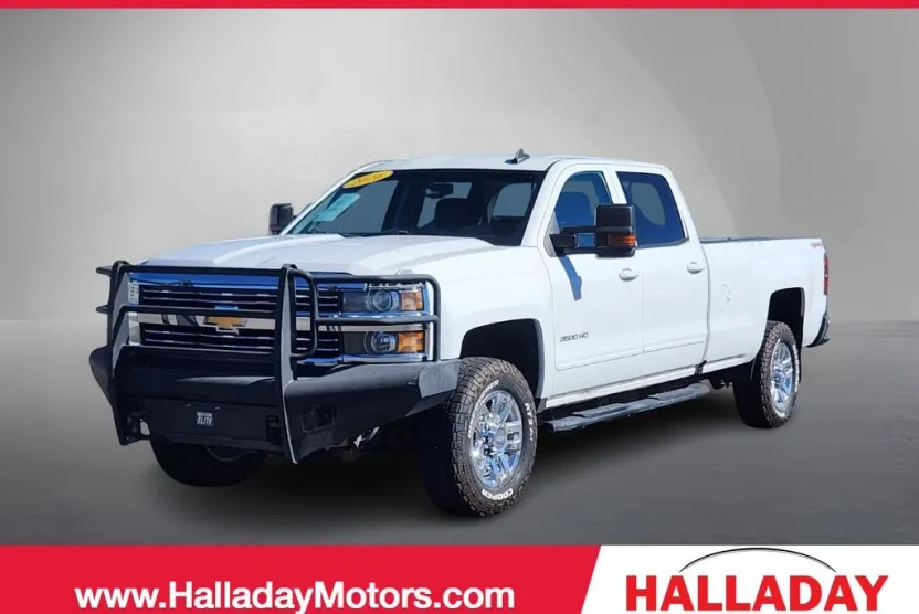 2016 Chevrolet Silverado 3500HD LT photo 1