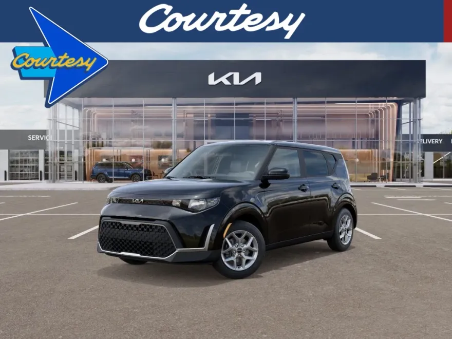 2025 Kia Soul LX photo 1