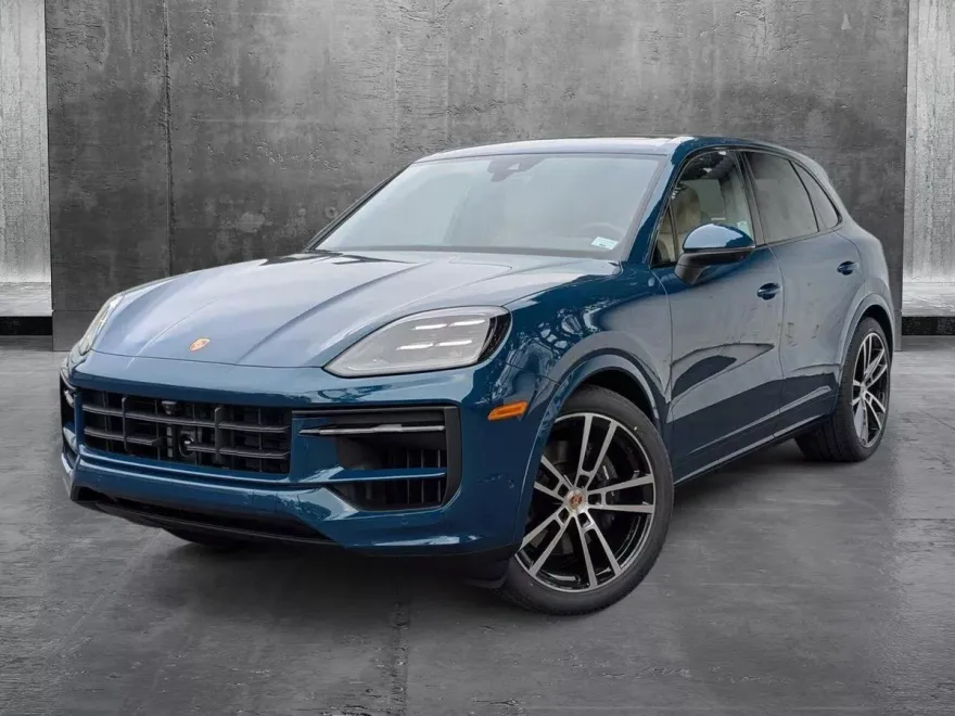 2025 Porsche Cayenne photo 1