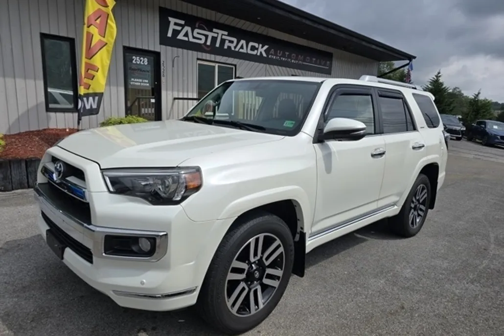 2018 Toyota 4Runner Limited photo 1