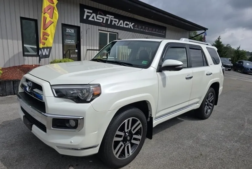 2018 Toyota 4Runner Limited photo 1